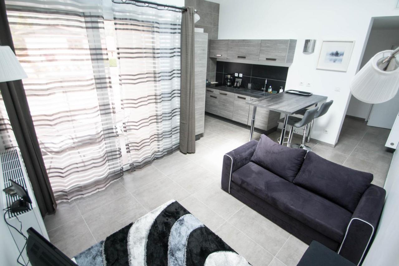 Nuitee En Appartement Marignier Exterior photo